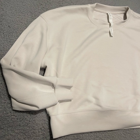 Lululemon Women's Perfectly Oversized Cropped Crew Softstreme White Opal Sweater - Picture 3 of 8